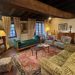 Maison Familiale Au Coeur De Gervais Saint-Gervais-dʼAuvergne