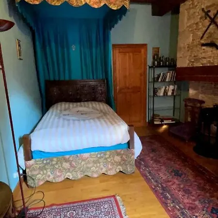 Maison Familiale Au Coeur De Gervais * Saint-Gervais-d'Auvergne