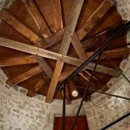 Дом отдыха Maison Familiale Au Coeur De Gervais Saint-Gervais-d'Auvergne